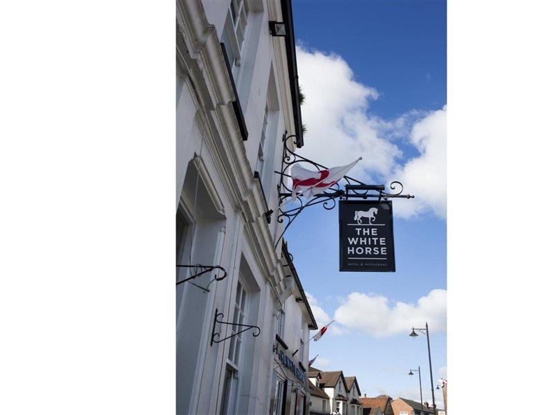 Oyo White Horse Hotel Storrington Buitenkant foto