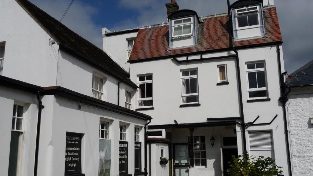 Oyo White Horse Hotel Storrington Buitenkant foto